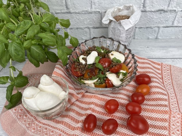 insalata-di-lenticchie-e-pomodori-arrostiti