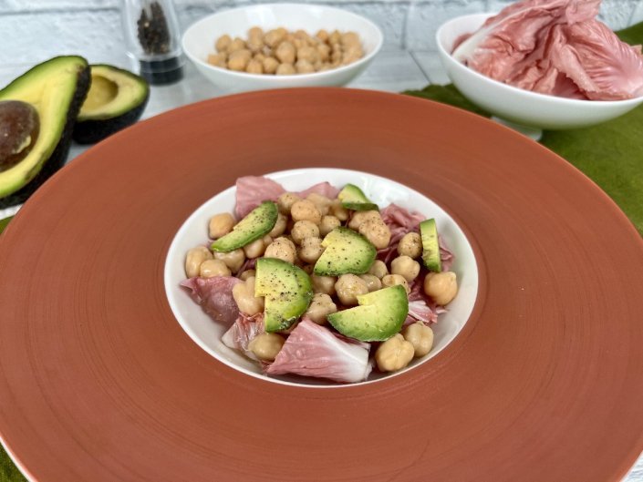 insalata-di-ceci-e-radicchio-rosa-mantovano