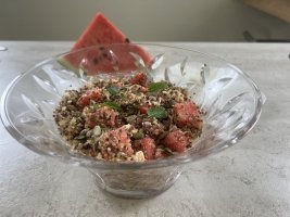 ilaria-bertinelli-insalata-di-quinoa-e-anguria