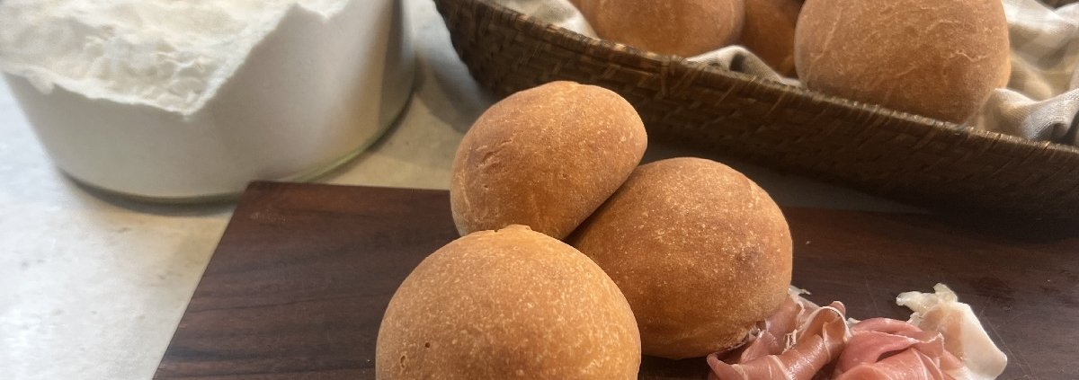 ilaria-bertinelli-panini-al-latte