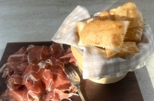 ilaria-bertinelli-torta-fritta