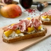 Ilaria-bertinelli-mango-speziato-e-prosciutto