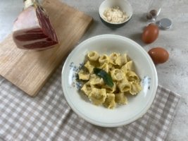 ilaria-bertinelli-tortellini-di-valeggio
