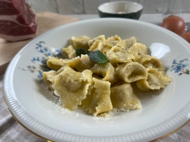 ilaria bertinelli-tortellini-di-Valleggio