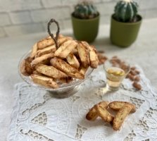 ilaria-bertinelli-cantucci-senza-glutine